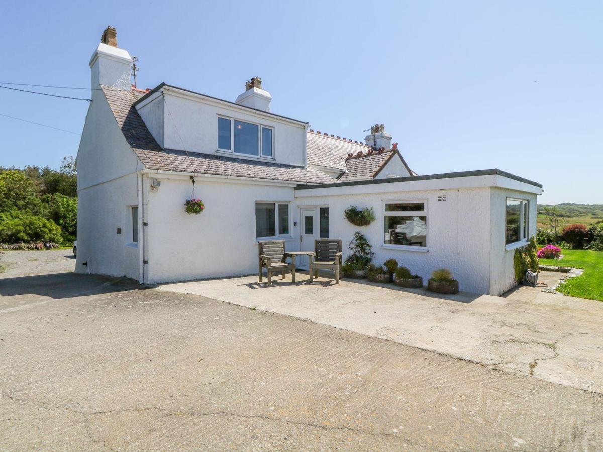Charming 2 Bed House Near Rhoscolyn Discounts For Villa Holyhead Eksteriør bilde