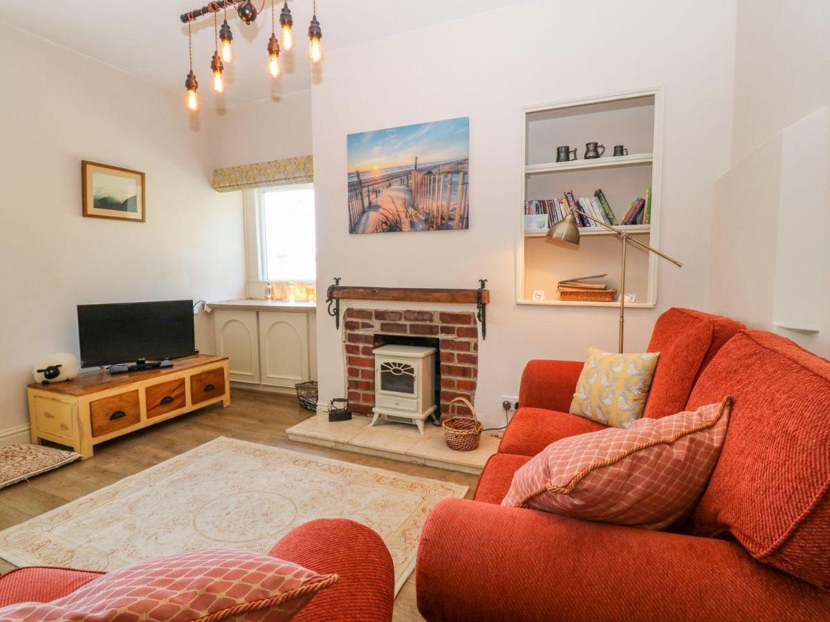 Charming 2 Bed House Near Rhoscolyn Discounts For Villa Holyhead Eksteriør bilde