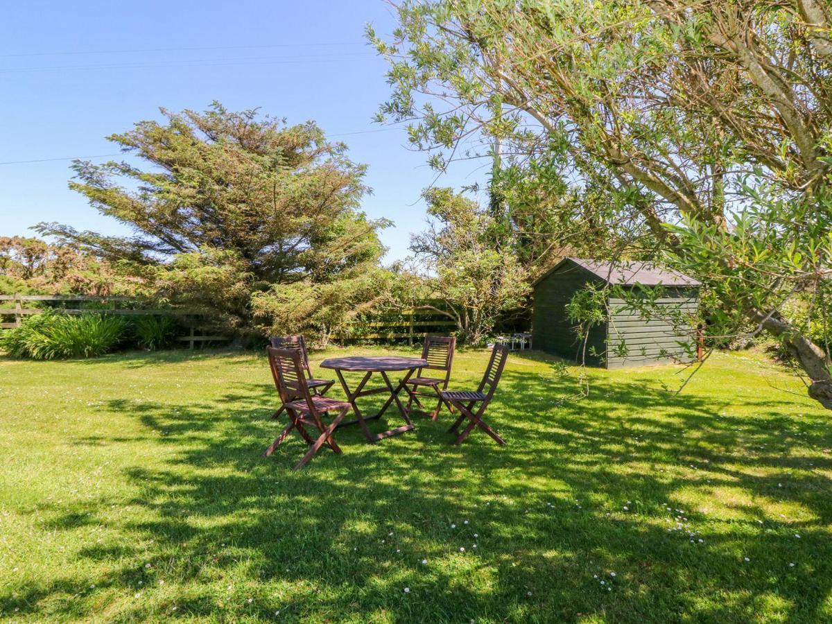Charming 2 Bed House Near Rhoscolyn Discounts For Villa Holyhead Eksteriør bilde