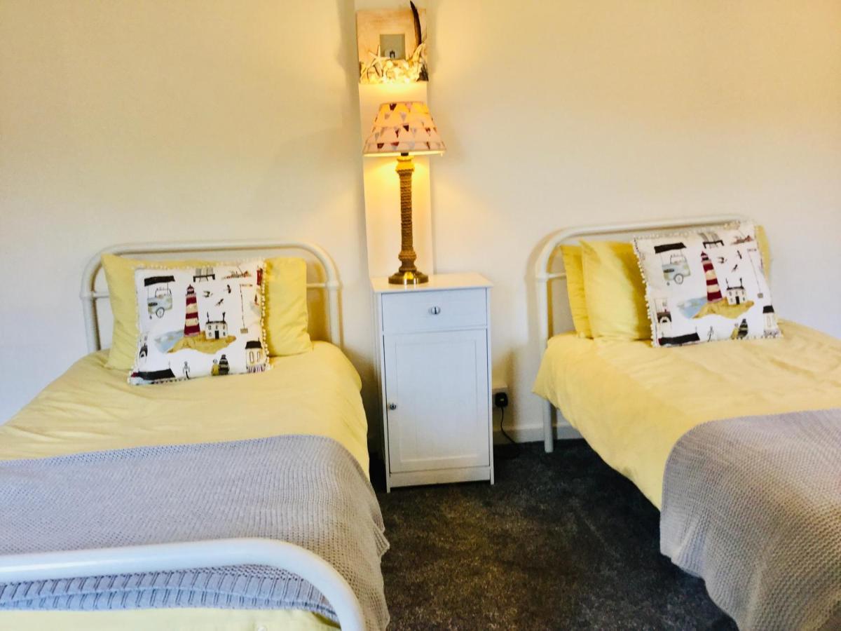 Charming 2 Bed House Near Rhoscolyn Discounts For Villa Holyhead Eksteriør bilde